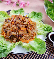 Jiu Hu Char (Tumis Bengkuang dengan Sotong)