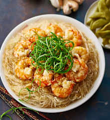 Chinese Vermicelli with Prawns and Garlic Sauce
