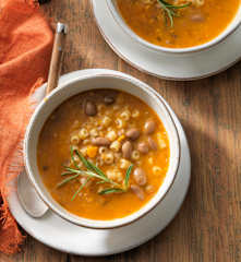 Sopa de pasta y judías pintas