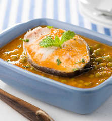Guisado de ervilhas com postas de pescada