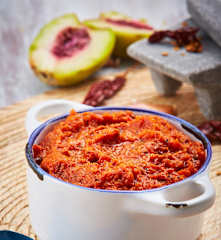 Salsa de xoconostle y morita asado