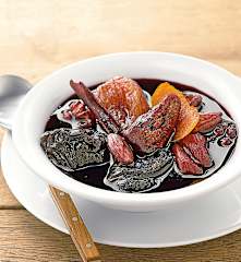 Soupe de fruits secs à la cannelle