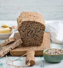 Chleb pszenny z siemieniem lnianym
