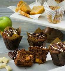 Muffins de chocolate y muffins de manzana y canela