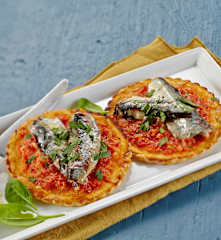 Tarte fine aux sardines