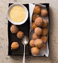 Italian ricotta doughnuts with citrus curd
