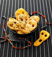 Biscuits apéritifs "fantômes"