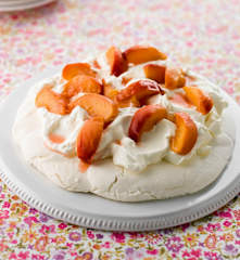 Peach Pavlova