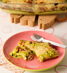 Canelones de atún fresco con bechamel de calabacín