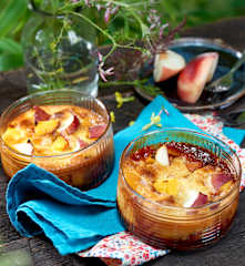 Clafoutis aux nectarines et caramel
