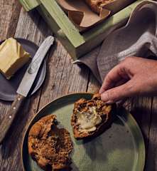 Roggenbrötchen mit Espresso