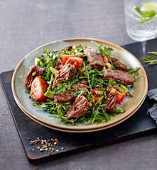 Seared steak and rocket salad