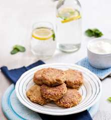 Kotleciki rybne z makrelą wędzoną i komosą ryżową