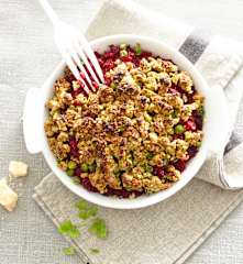 Crumble de légumes, pistaches et noisettes