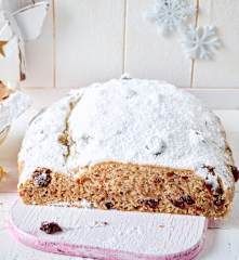 Dinkel-Walnuss-Stollen