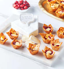 Cranberry Brie Phyllo Cups