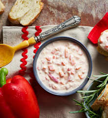 Körözött (dip hongrois aux poivrons)