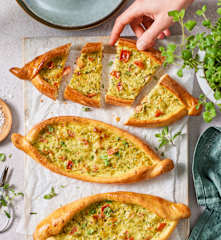 Kräuterschiffchen aus Quark-Öl-Teig