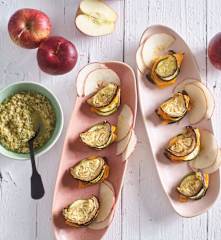 Timbal de verduras asadas con manzanas y tapenade