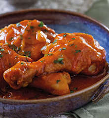 Coxas de frango com molho e purê de batata