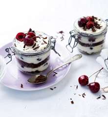 Selva negra in a jar