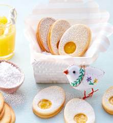 Lemon curd easter biscuits
