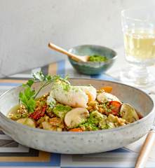 Dinkel-Pilz-Speck-Risotto mit pochiertem Ei