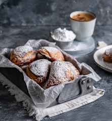 Pierożki półfrancuskie z dżemem