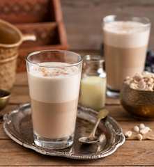 Gorąca herbata z mlekiem po malezyjsku