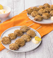 Spiedini di crocchette di fagioli