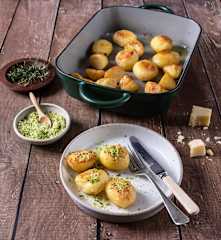 Roast potatoes with gremolata (peeler)