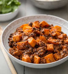 Allergen-friendly Roasted Butternut Squash and Black Bean Chilli