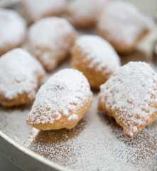 Μπουρέκια με αναρή