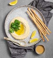Hummus z domowym tahini