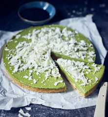 Matcha-Tarte mit weißer Schokolade