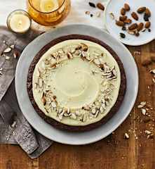 Torta cioccolato e mandorle con ganache al cioccolato bianco
