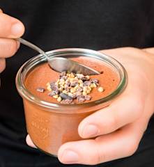 Mousse de chocolate com aquafaba