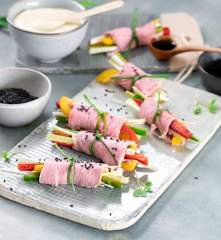 Ataditos de rosbif con pimientos