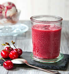 Salsa alle ciliegie e sciroppo di carrube