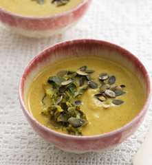 Creme de legumes com sementes de abóbora