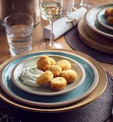 Crocchette di ricotta e menta con salsa allo yogurt