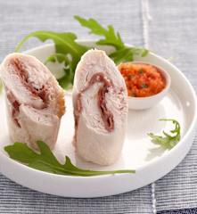Roulés de poulet sauce tomate