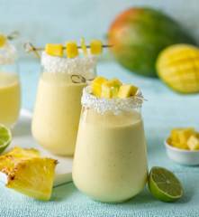 Mango piña colada (moktajl)