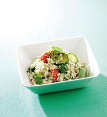 Insalata di riso con verdure e pistacchi