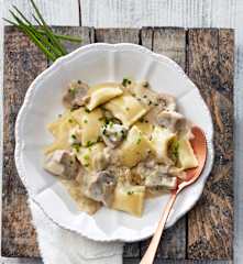 Mini-Maultaschen in Pilzrahm