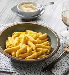 Penne in crema di Parmigiano e zafferano