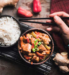 Porc aux légumes à la sauce sriracha 🌶️🌶️