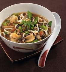 Chinesische Gemüsenudeln