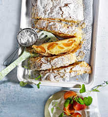 Topfen-Marillen-Strudel