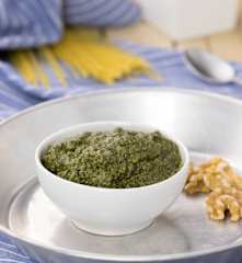 Pesto light basilico e noci